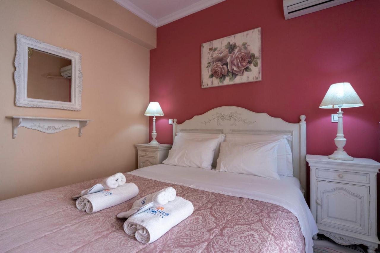Nautilus Luxury Suites Galaxidi Екстер'єр фото