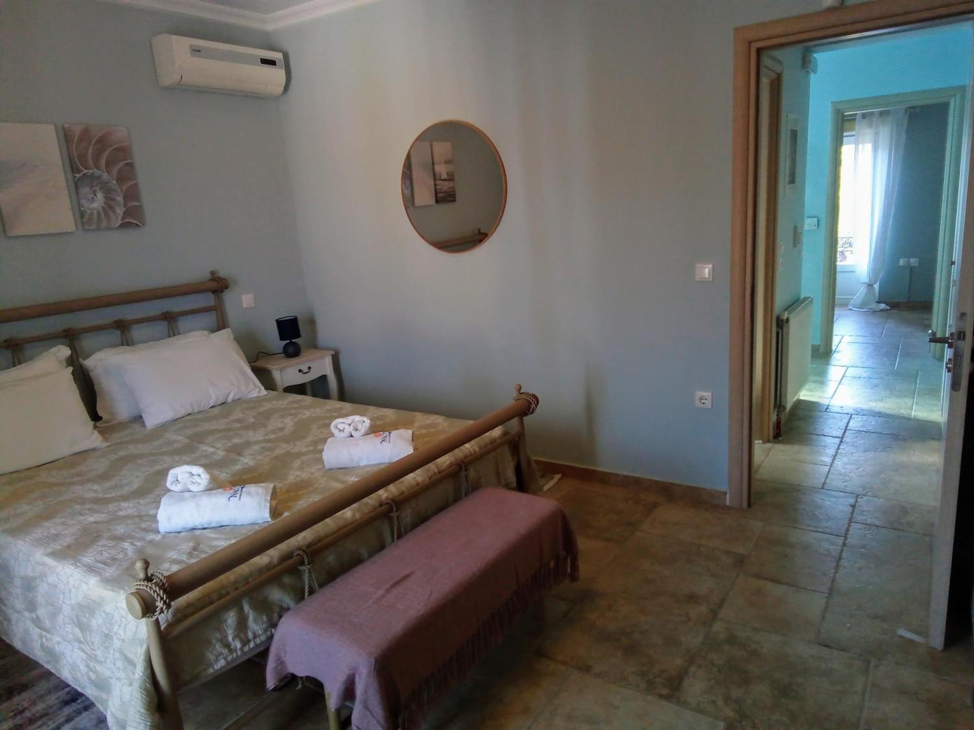 Nautilus Luxury Suites Galaxidi Номер фото